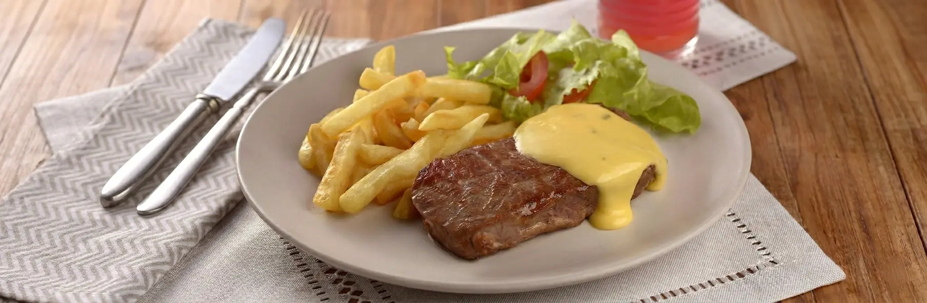 Contrafilé grelhado com molho “béarnaise”