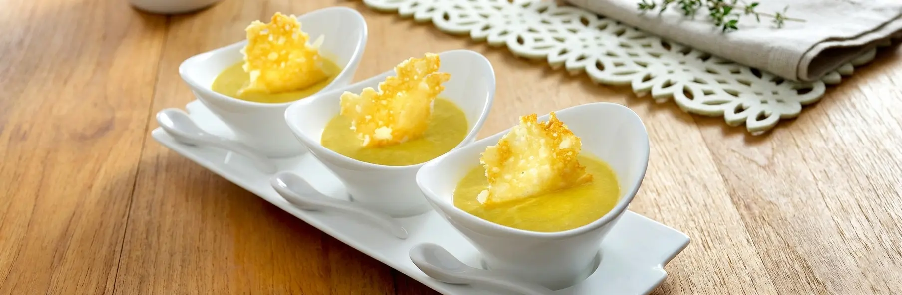 Creme de milho com renda de parmesão