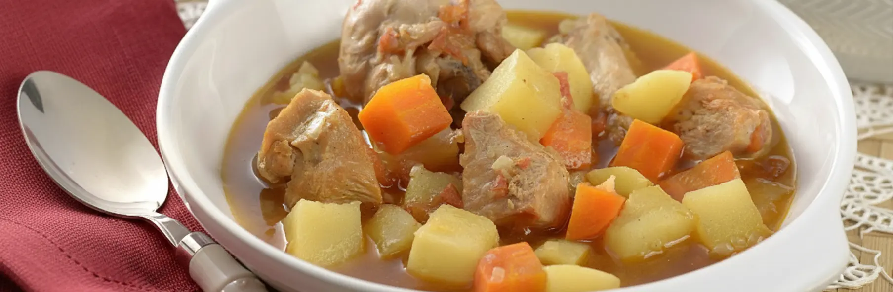 Salona de frango (ensopado com legumes)