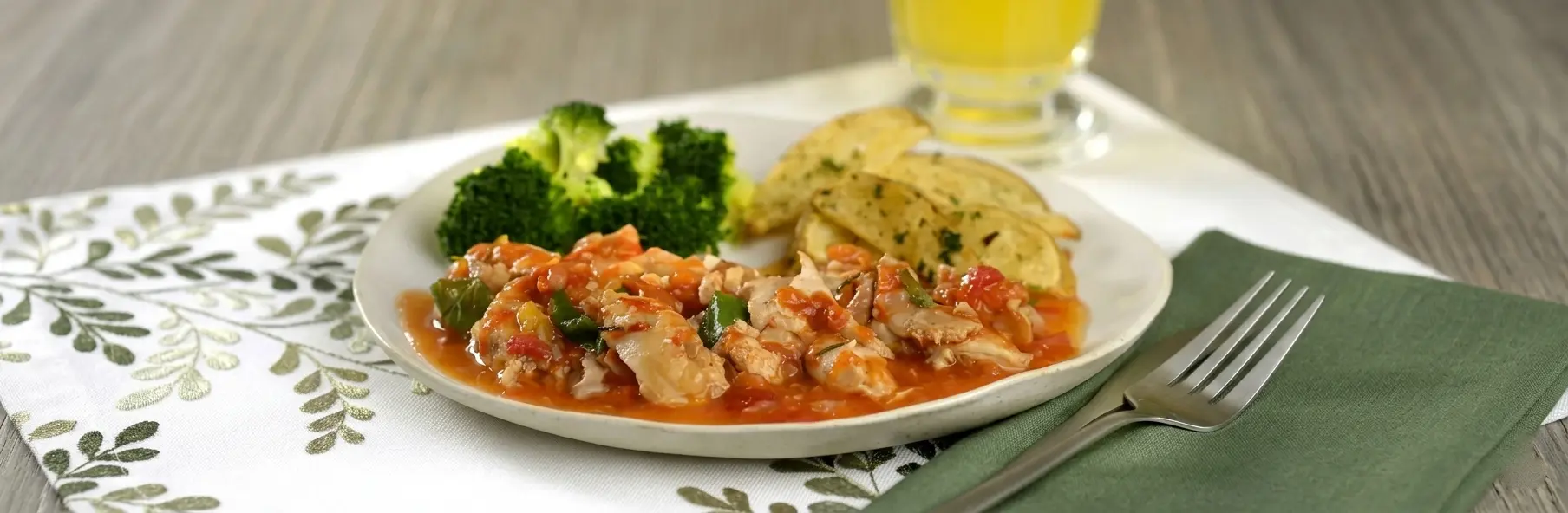 Frango ao molho de tomate caseiro